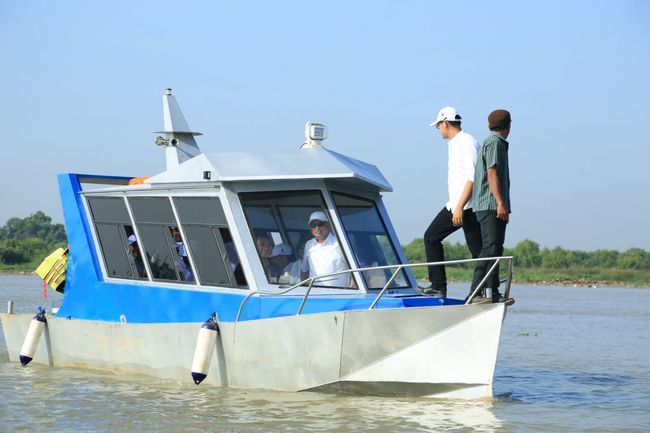kapal baja pelat datar 650x433