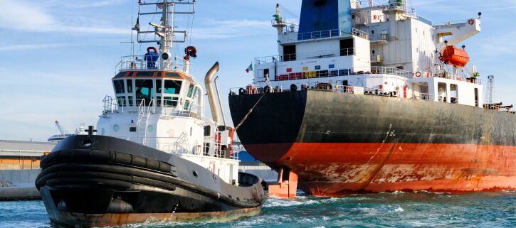 tug boat 725x321