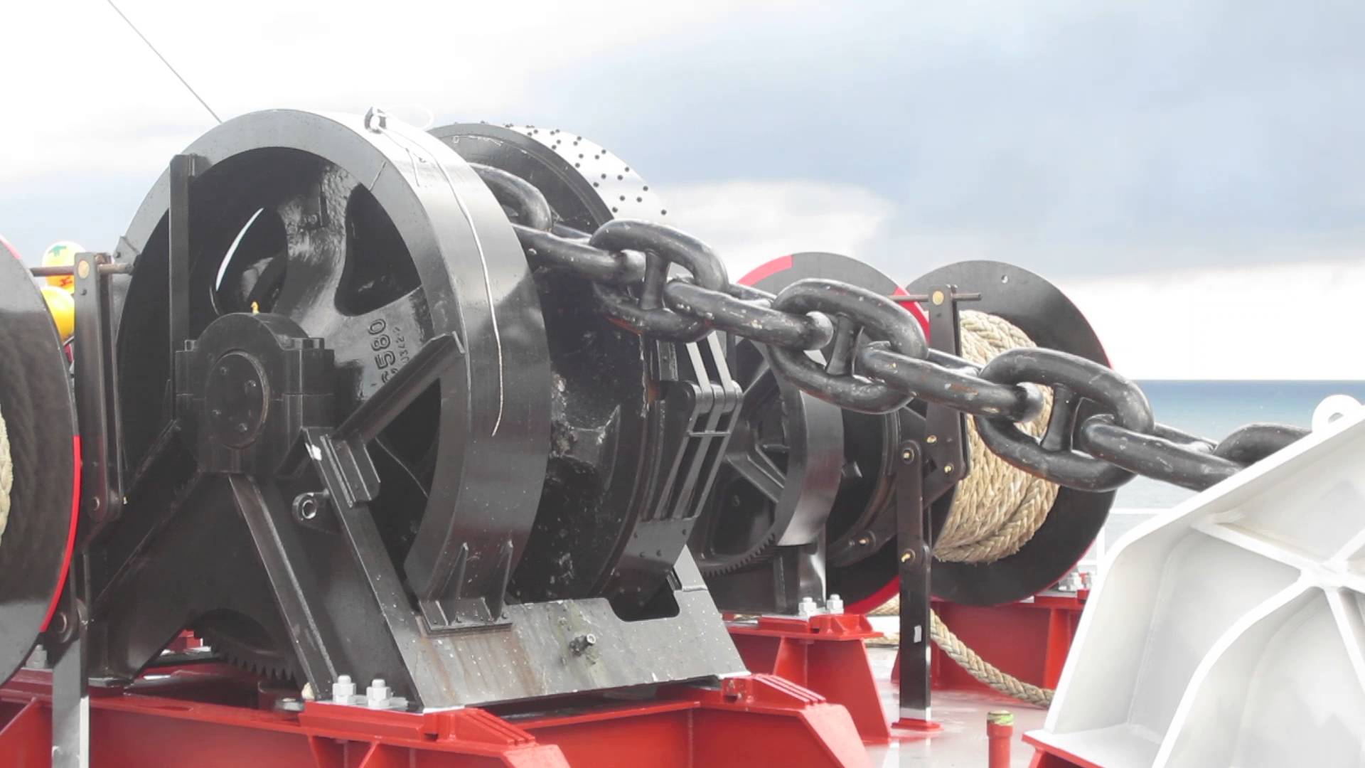 Distributor Penarik Jangkar 1920x1080