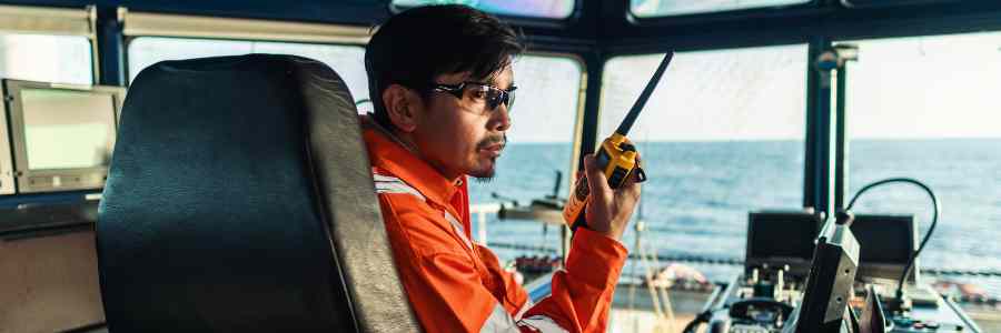 Distributor Alat Komunikasi Kapal